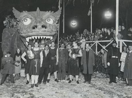 MIÉRCOLES DE CENIZA,Y EL ENTIERRO DE LA SARDINA... YA SE ACABAN LOS CARNAVALES...BARCELONA, 5-03-2014...!!!