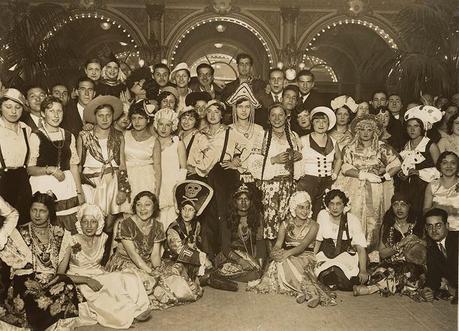 MIÉRCOLES DE CENIZA,Y EL ENTIERRO DE LA SARDINA... YA SE ACABAN LOS CARNAVALES...BARCELONA, 5-03-2014...!!!