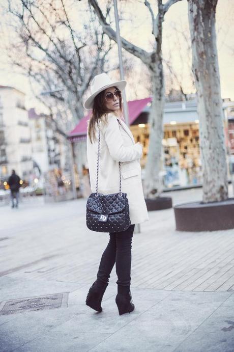 street style barbara crespo bite the tshirt eleven paris hat fashion blogger blog de moda outfit