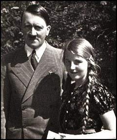 Hitler, con hache de hybris