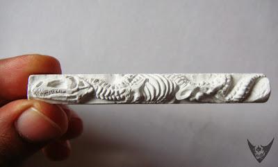 Esculpiendo dinosaurios en tiza