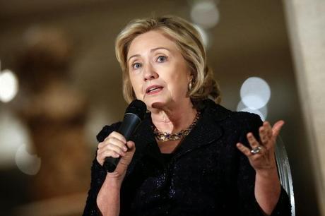 Hillary Clinton compara argumentos de Putin con los de Hitler