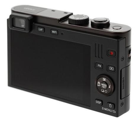 leica-c-hello-kity-playboy-back