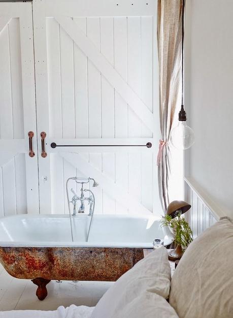 UN DORMITORIO INTEGRADO CON EL BAÑO