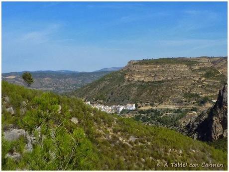 Chulilla: De senderismo por los Calderones y a comer en el Restaurante El Pozo