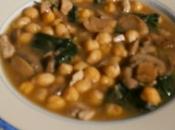 Garbanzos espinacas pollo champiñones