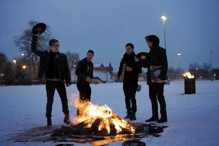 Fall Out Boy estrenan vídeo protagonizado por Courtney Love