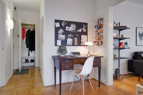 Una casa con un precioso escritorio