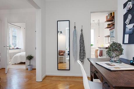 Una casa con un precioso escritorio