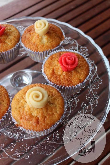 MUFFINS DE PERA Y MAZAPAN