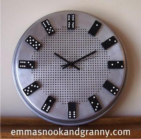Reloj DIY de pared con fichas de domino
