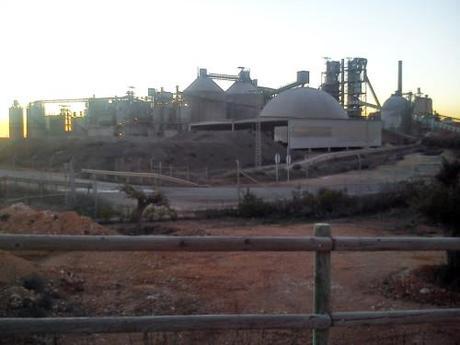 Vía Verde del Tajuña. Libertad sobre ruedas La cementera o un paisaje de otro mundo