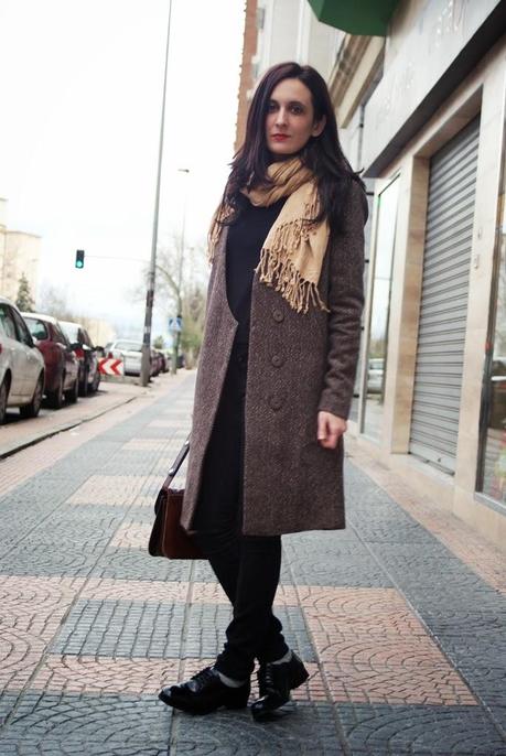 FrontRowShop CoatCoat: FrontRowShop, Shirt: Zara, Jeans: ...