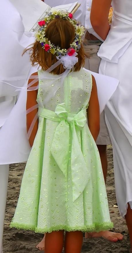 niña en la boda