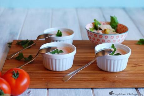 SALSA DE YOGUR,TOMATE Y ALBAHACA