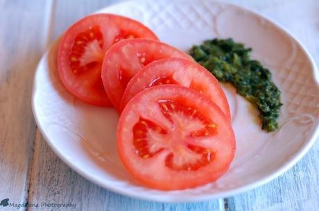 SALSA DE YOGUR,TOMATE Y ALBAHACA