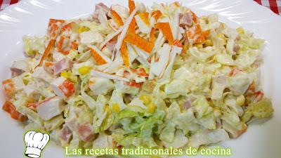 ensalada de palitos de cangrejo