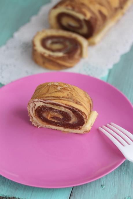 Roll cake marmolado con dulce de leche