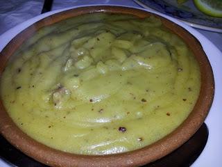 Gachas Manchegas el delicado plato de pastores ideal para compartir en el aperitivo food finger