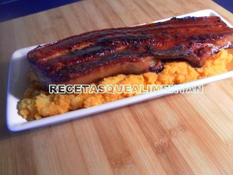 PATATAS REVOLCONAS CON TORREZNOS