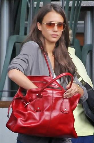 Los bolsos de Jessica Alba