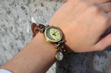 Oasap: Vintage Jacquard dress and a special vintage watch