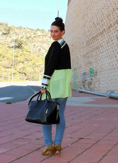 Chaqueta étnica flúor...