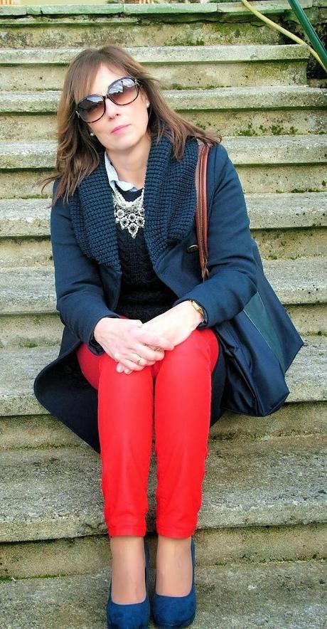 MIS LOOKS - AZUL MARINO Y ROJO