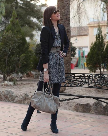 Vestido + Blazer + Botas altas