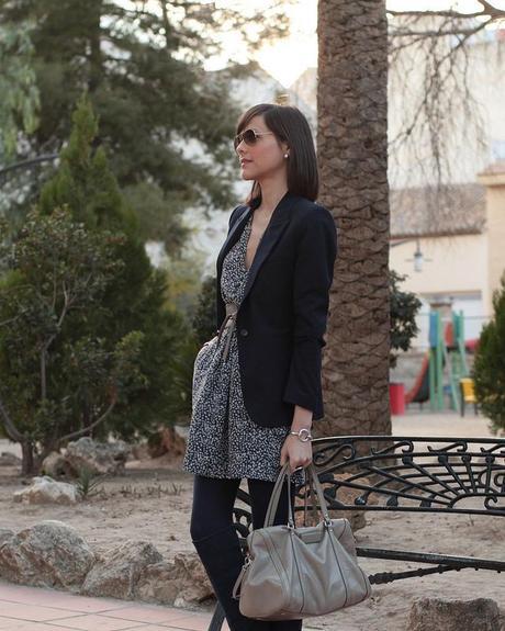 Vestido + Blazer + Botas altas