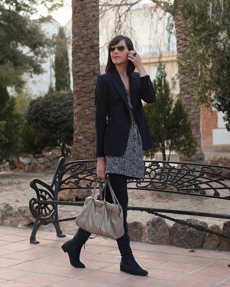 Vestido + Blazer + Botas altas
