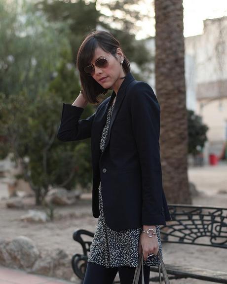 Vestido + Blazer + Botas altas