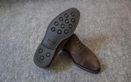 Review Oxford ante marrón chocolate de Vidal Fernández.