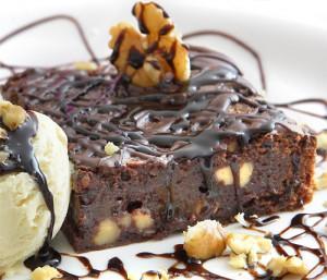 Brownie de chocolate con nueces