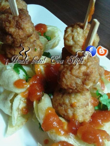 Brochetas de albóndigas de conejo