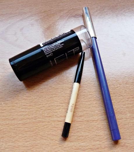 ¿Por qué debemos maquillarnos con la luz encendida y bien despiertas? Errores que pagan los productos cuando nos maquillamos