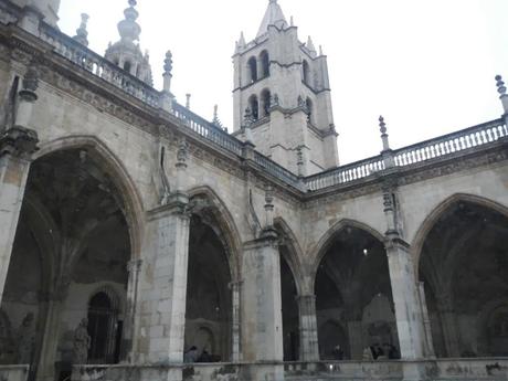 Catedral de León y su claustro