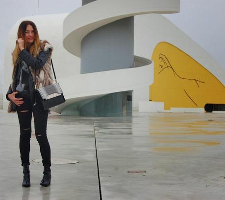 Niemeyer... Con Combi Chaleco Pelo & Máxi Perfecto