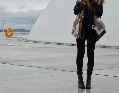 Niemeyer... Con Combi Chaleco Pelo & Máxi Perfecto