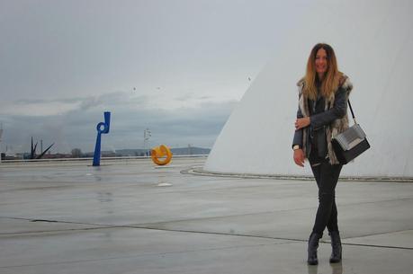 Niemeyer... Con Combi Chaleco Pelo & Máxi Perfecto