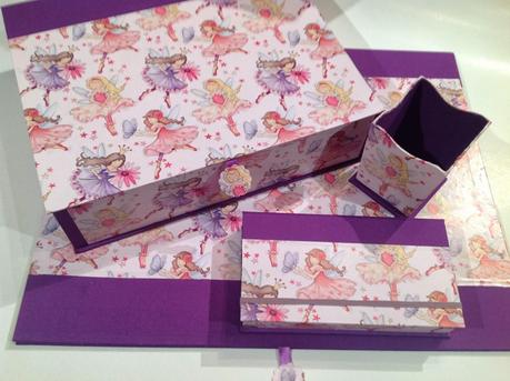 Conjunto de escritorio para Primera Comunión