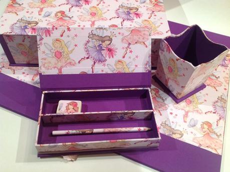 Conjunto de escritorio para Primera Comunión