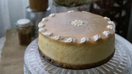 Cheesecake con Caramelo Salado
