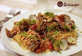 Cazuela de Spaghetti con Almejas y Mejillones