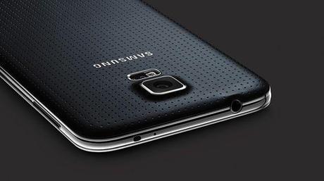 Samsung Galaxy S5 ardiendo antes de salir a la venta