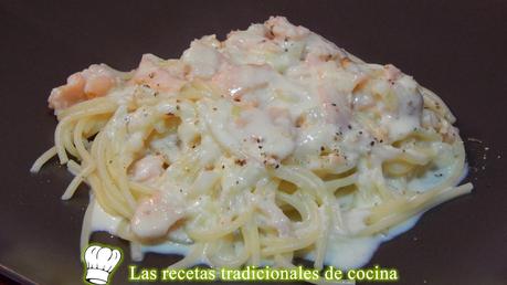 Espaguetis con salmón