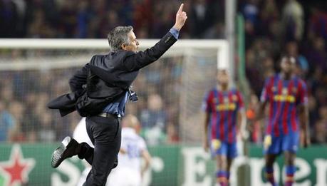 Mourinho_PERDIENDO LAS FORMAS EN EL CAMP NOU
