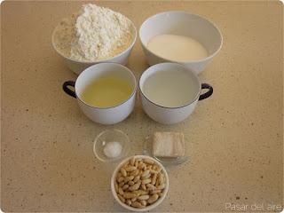 Torta de azúcar y piñones