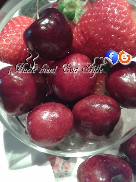 Buñuelos de plátano con salsa de caramelo