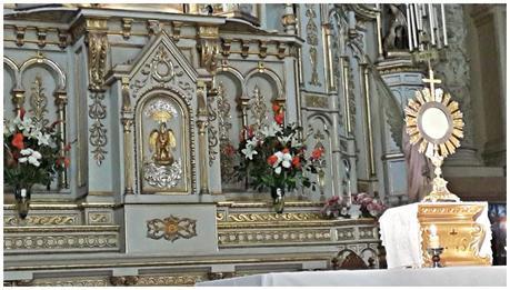 El templo de Jesús Sacramentado y la leyenda urbana de la gorra viajera que lo habita.